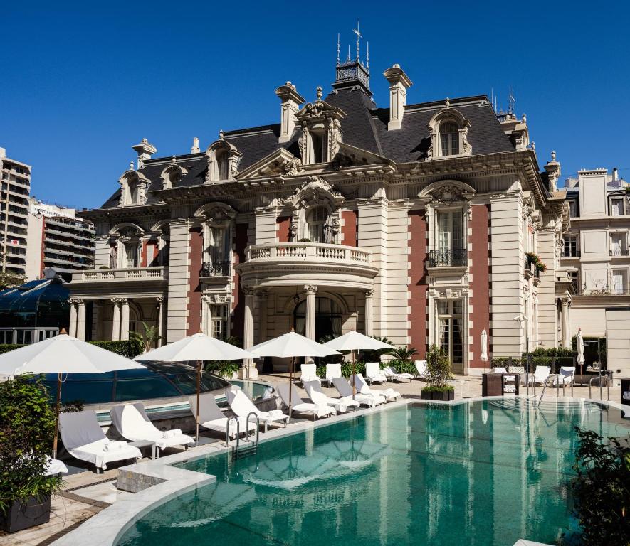four seasons bs 01.jpg