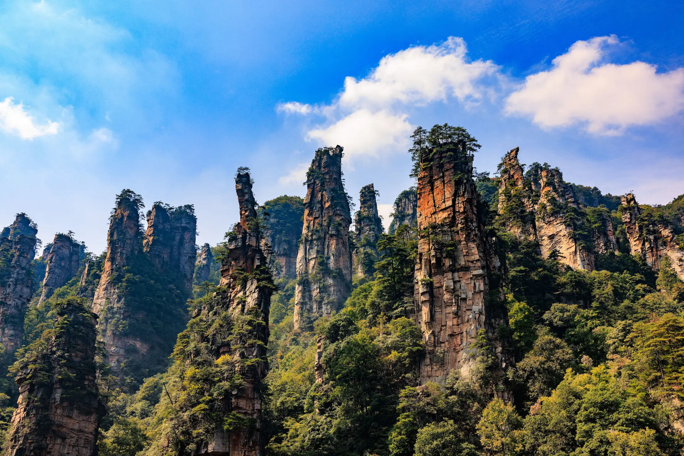 Imagen de la etapa: Zhangjiajie,montañas entre las nubes